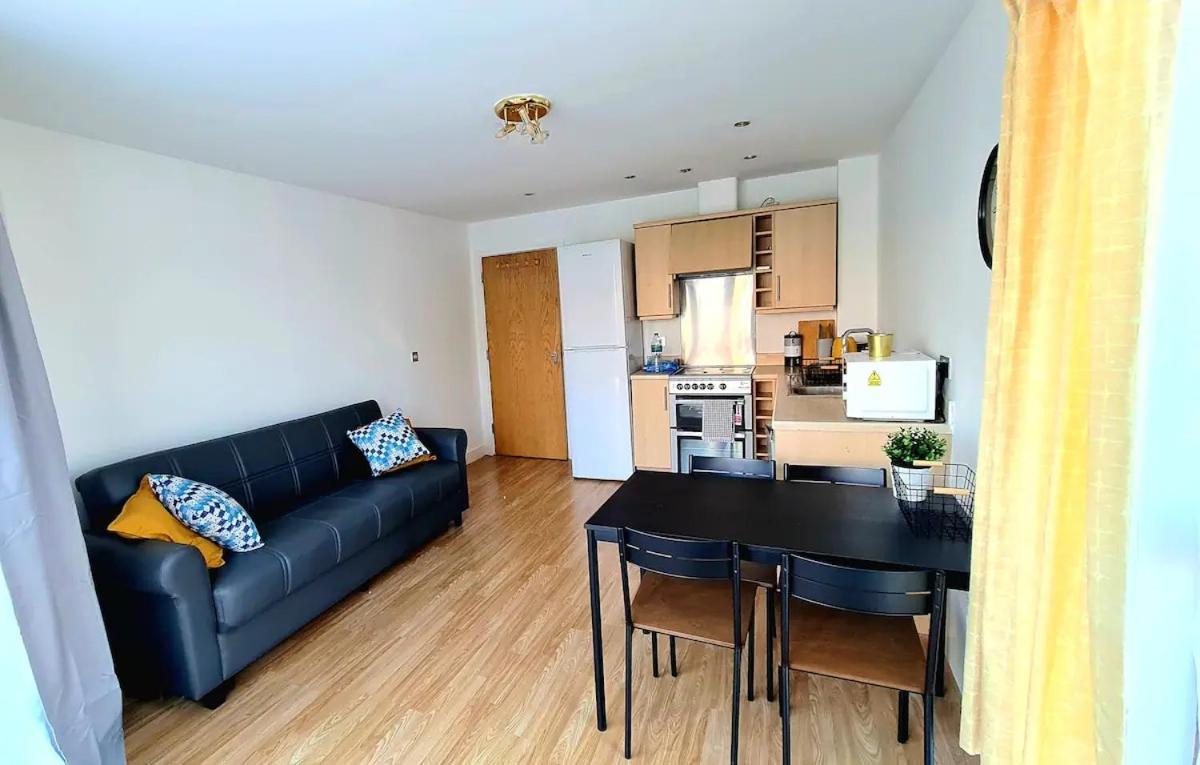 Lovely 5 Sleeper Flat - Upper Clapton ロンドン エクステリア 写真